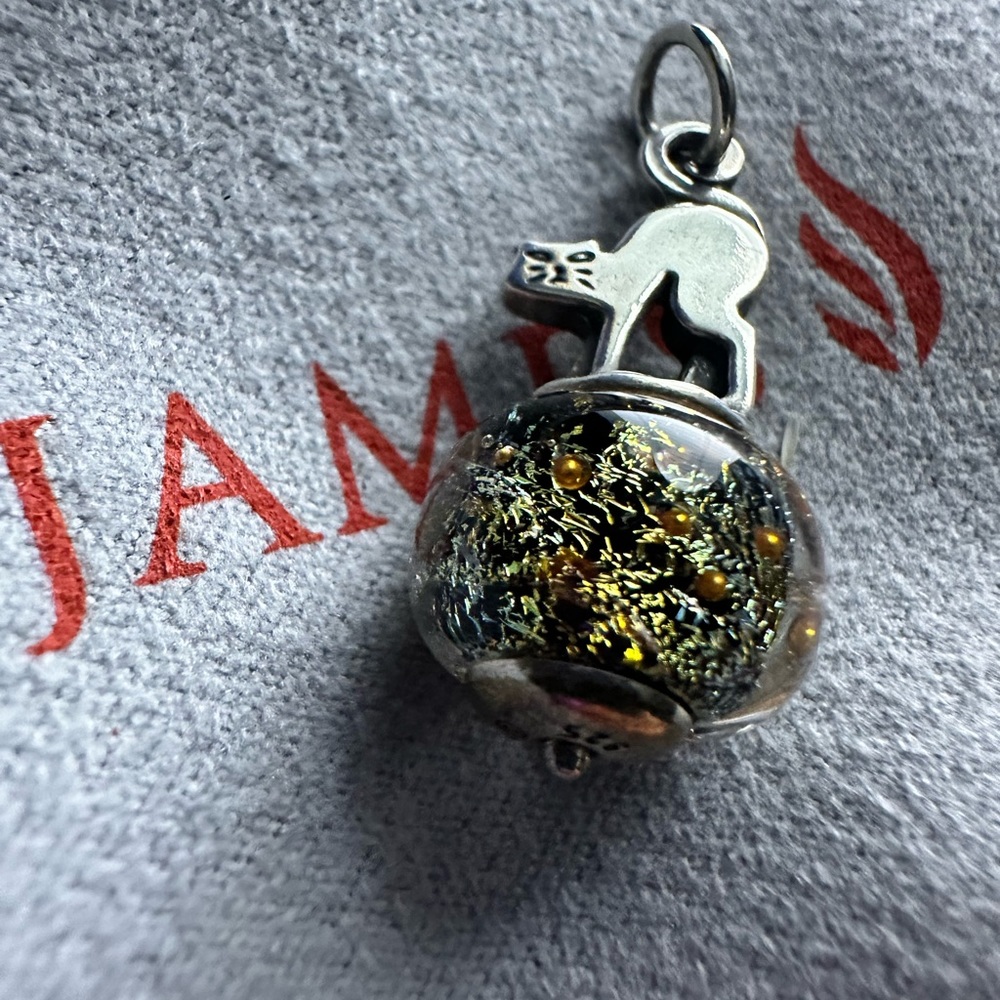 James Avery Scary Cat Halloween charm.  Retired.  Brand new. Price is firm
